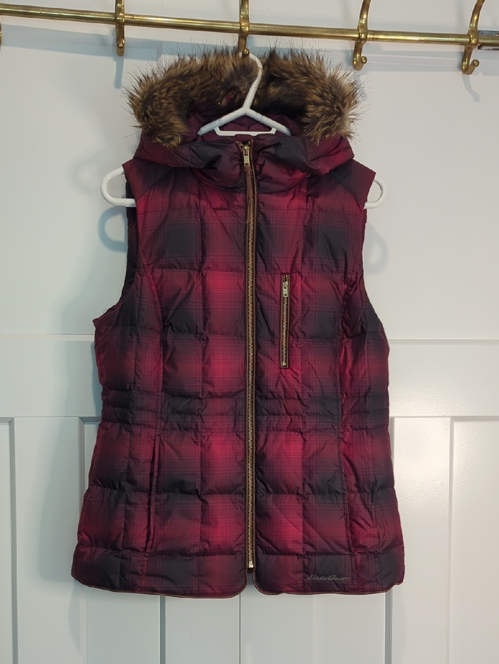 Eddie Bauer Women's Red Plaid Faux-Fur Hooded Puffer Vest Size M